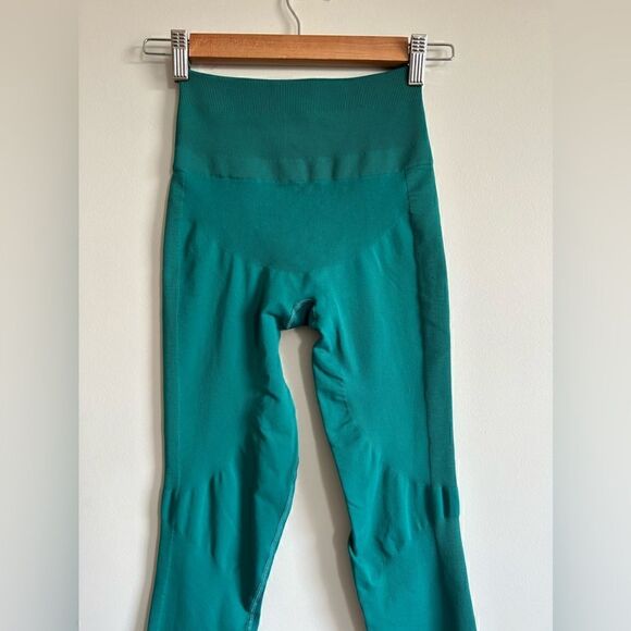 Lululemon Zone In Tight in Forage Teal - Picture 5 of 9